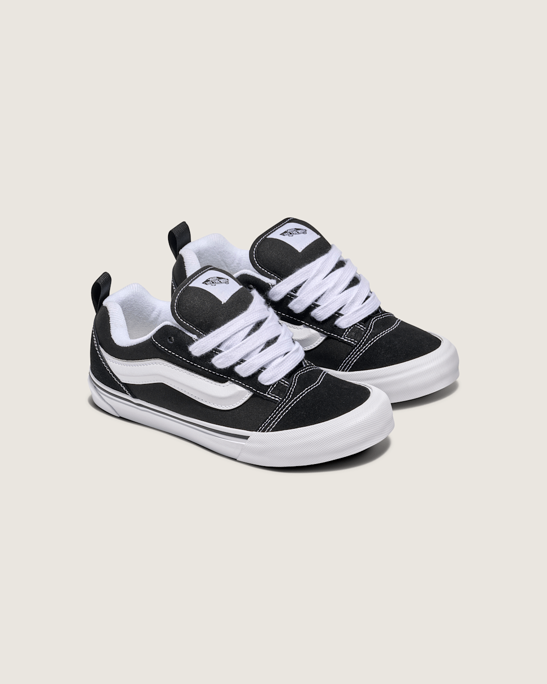 Kids Vans Big Kids Knu Skool Shoe in Black / True White