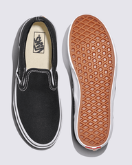 Kids Vans Big Kids Classic Slip-On Shoe in Black
