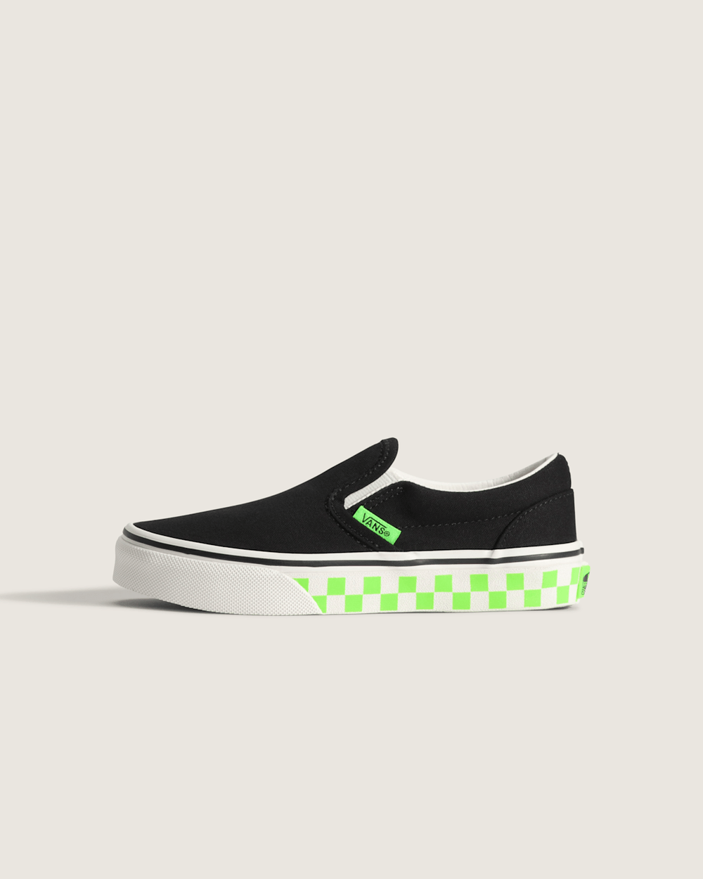 Kids Vans Little Kids Classic Slip-On Shoe in Glow-in-the-Dark Black / Green Gecko