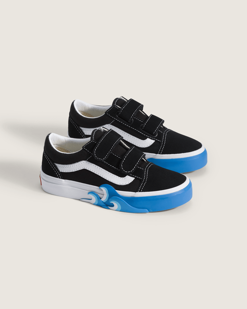 Kids Vans Little Kids Old Skool V Shoe in Black / Bright Azure Blue
