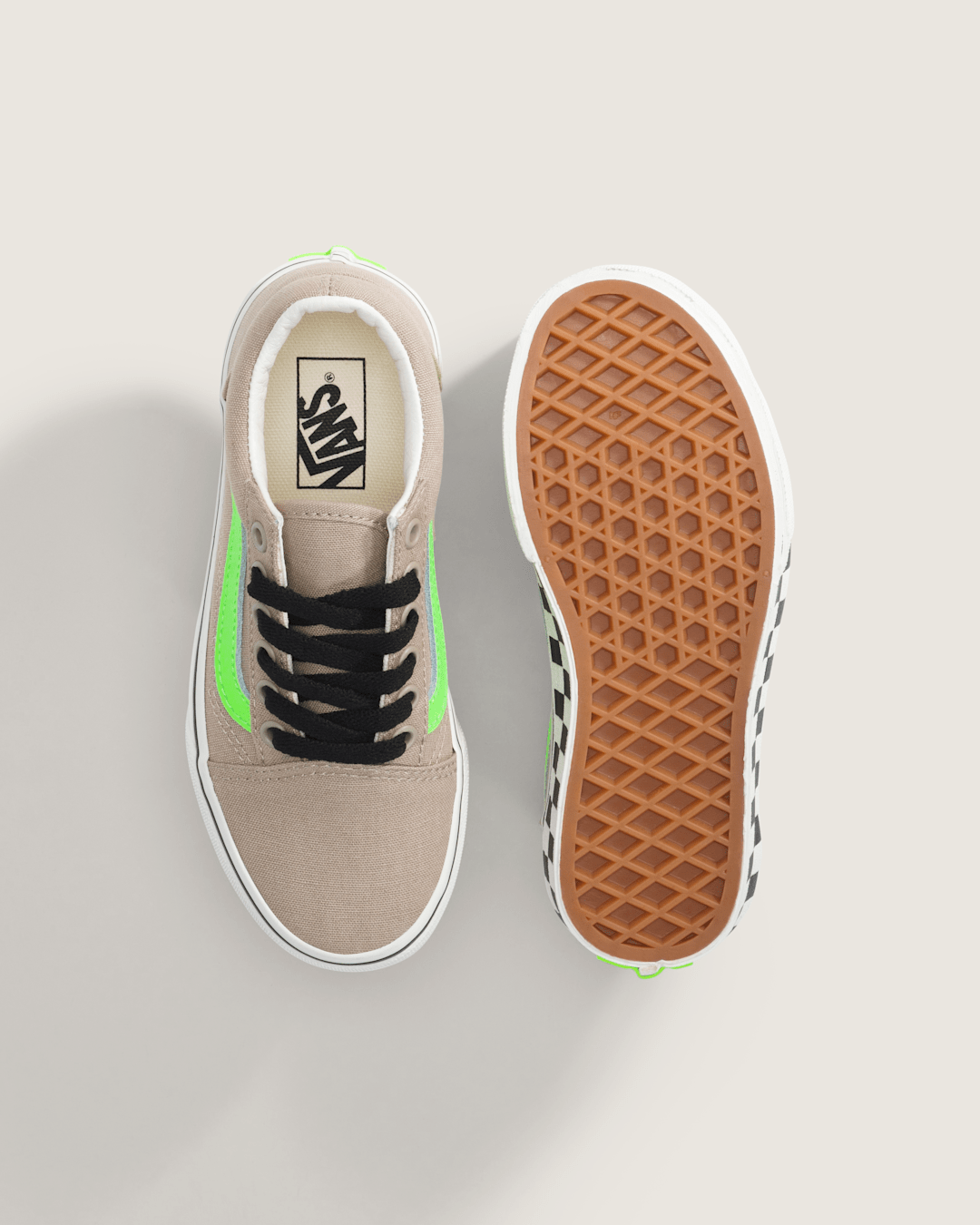 Kids Vans Little Kids Old Skool Shoe in Glow-in-the-Dark Black / Bay Leaf Green
