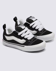 Kids Vans Little Kids Knu Skool Shoe in Black / True White