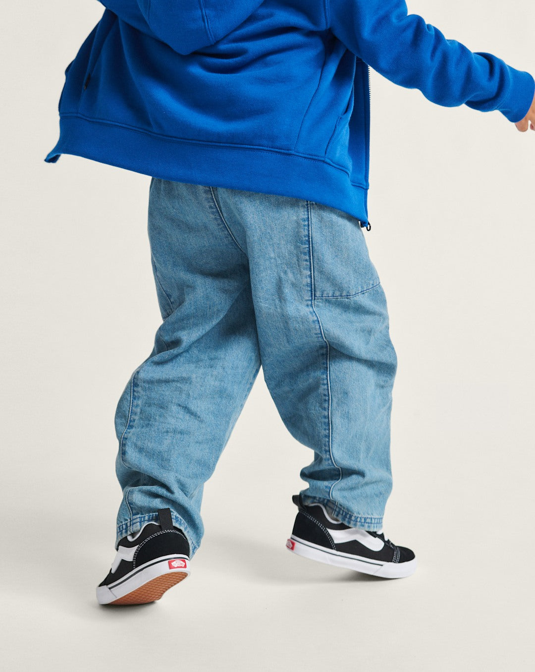 Kids Vans Toddler Knu Skool Shoe in Black / True White