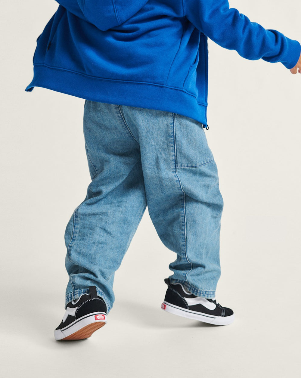 Kids Vans Toddler Knu Skool Shoe in Black / True White