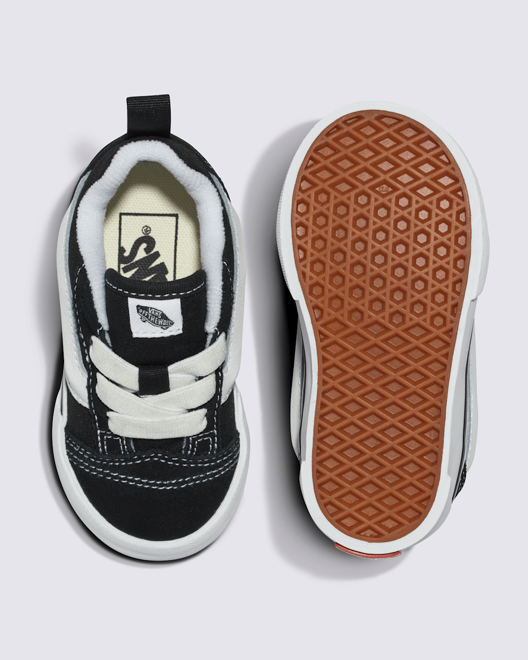Kids Vans Toddler Knu Skool Shoe in Black / True White