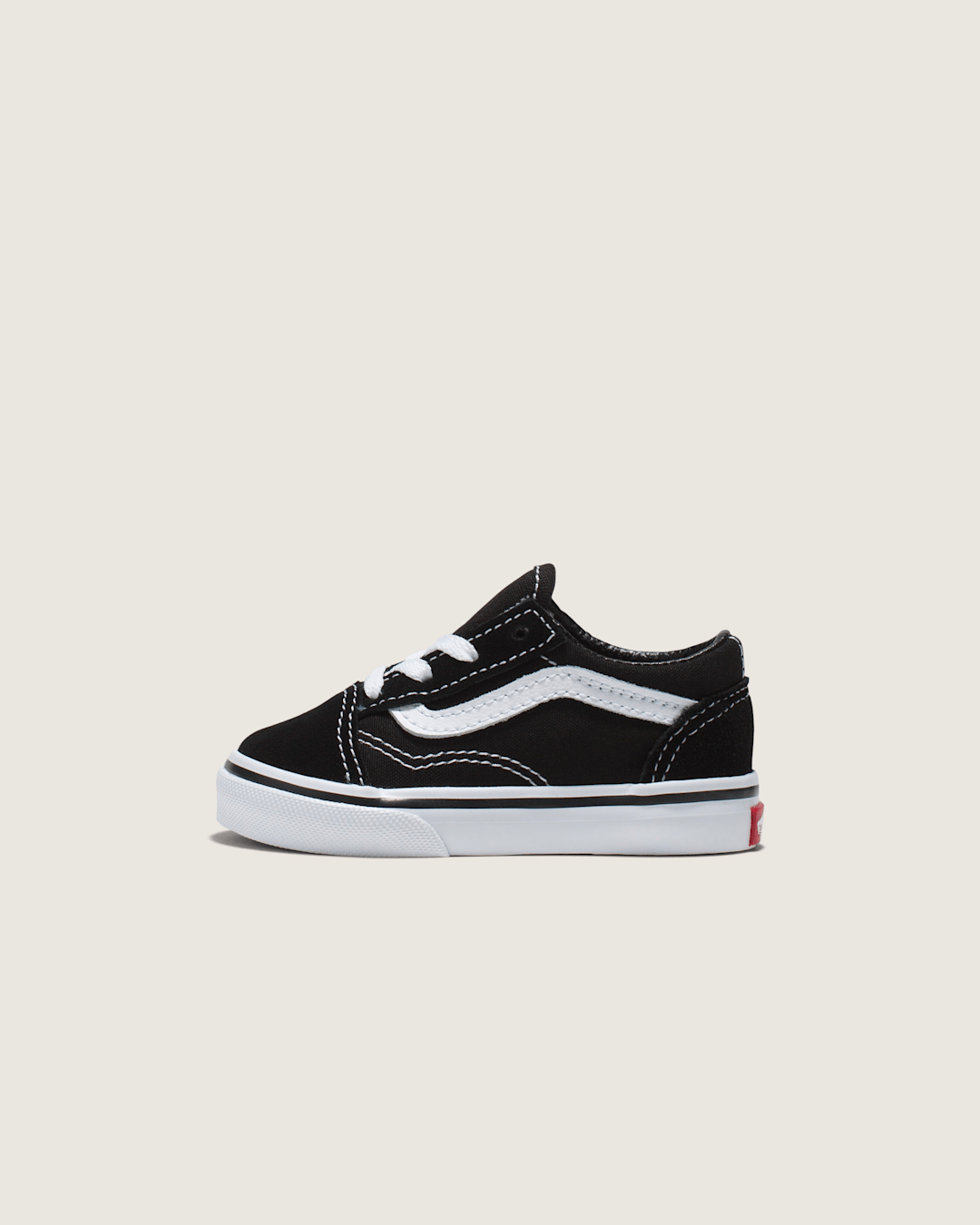 Kids Vans Toddler Old Skool Shoe in Black / True White