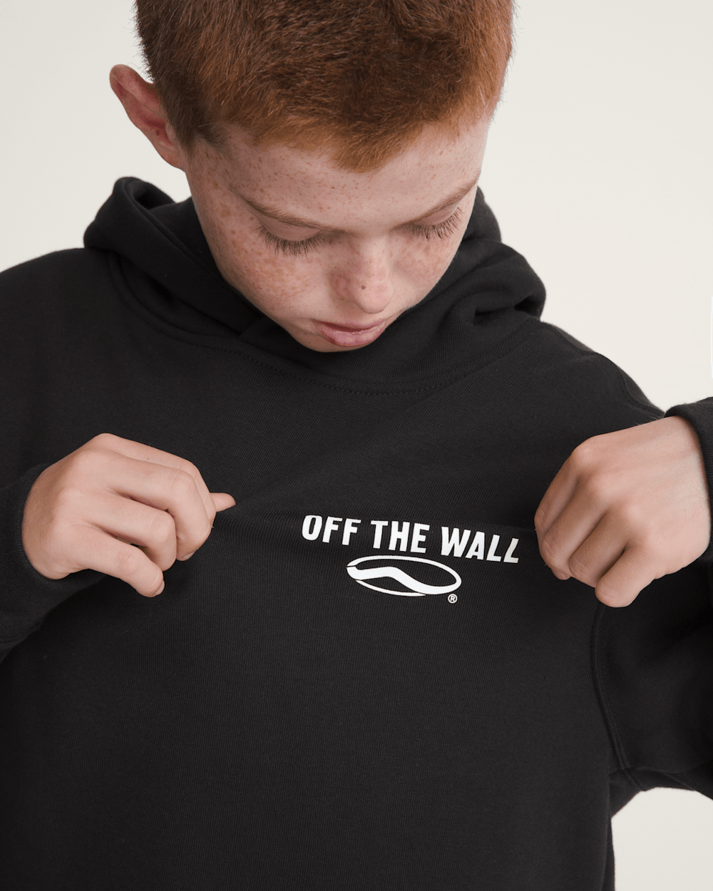 Kids Vans Kids Vans Repair Shop Pullover Hoodie in Black