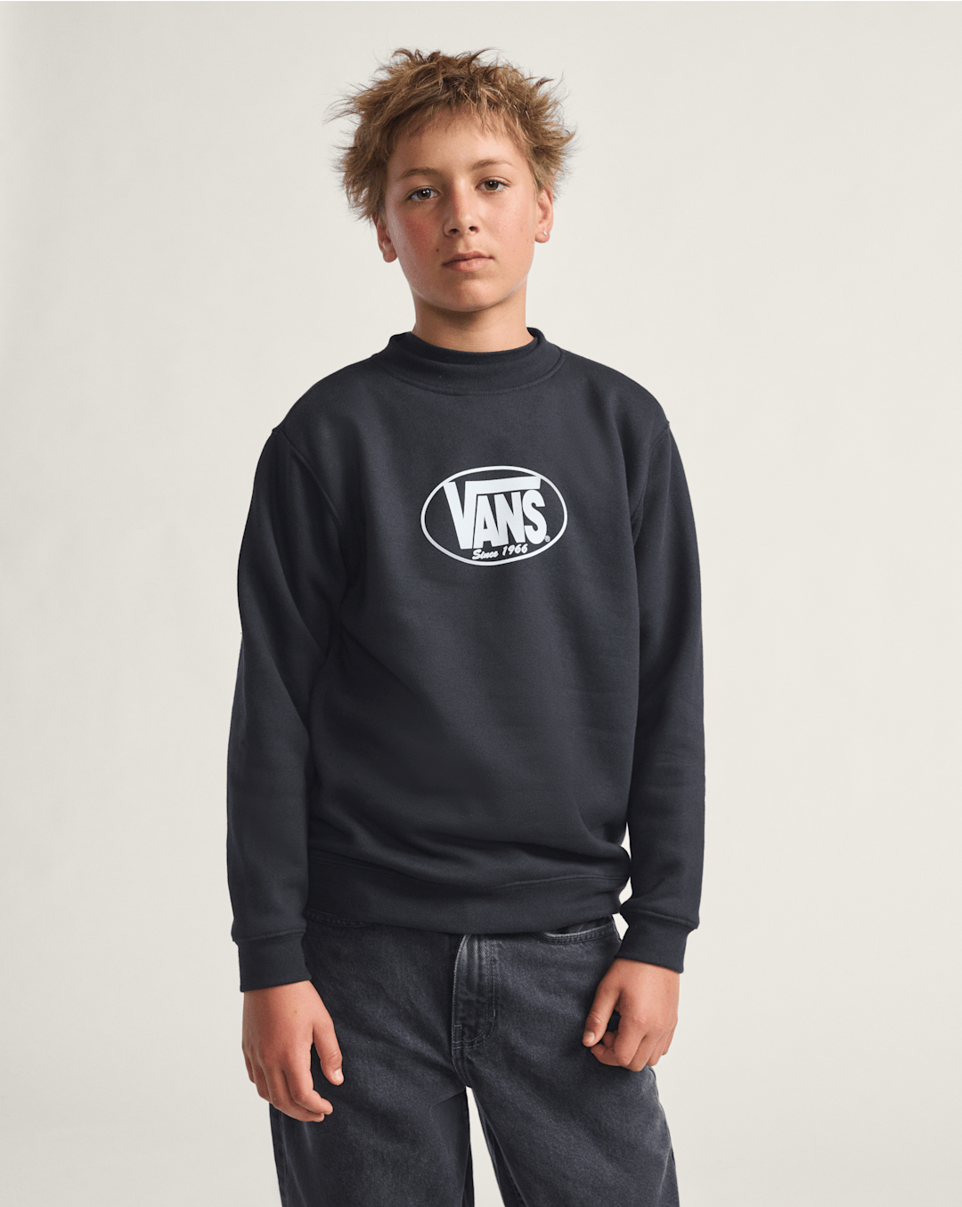 Kids Vans Kids Classic Oval Crew Sweatshirt in Black