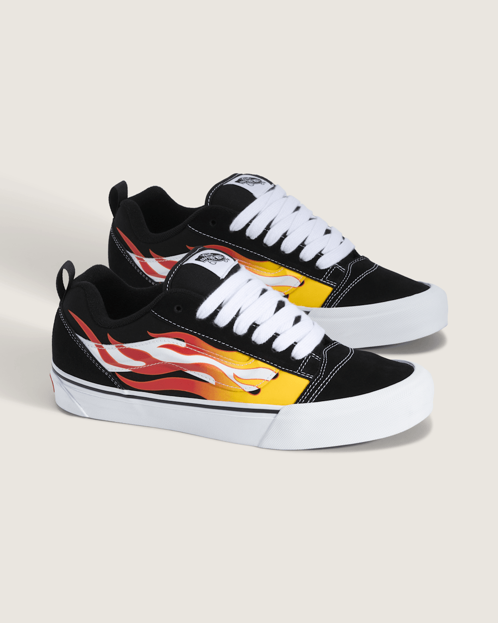Sale Vans Knu Skool Shoe in Black / Red