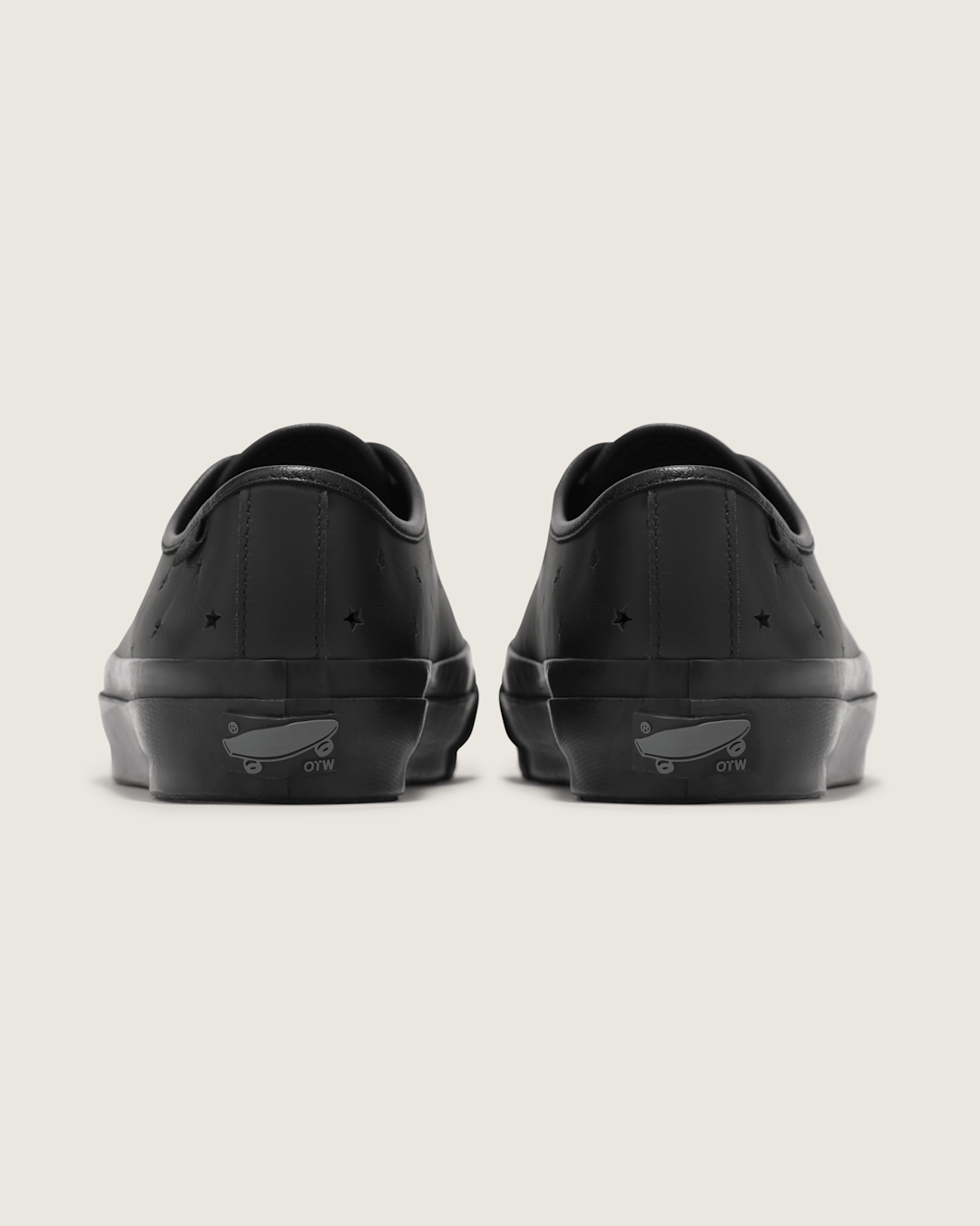 Sale Vans OTW One Piece Authentic Vibram in Star Black