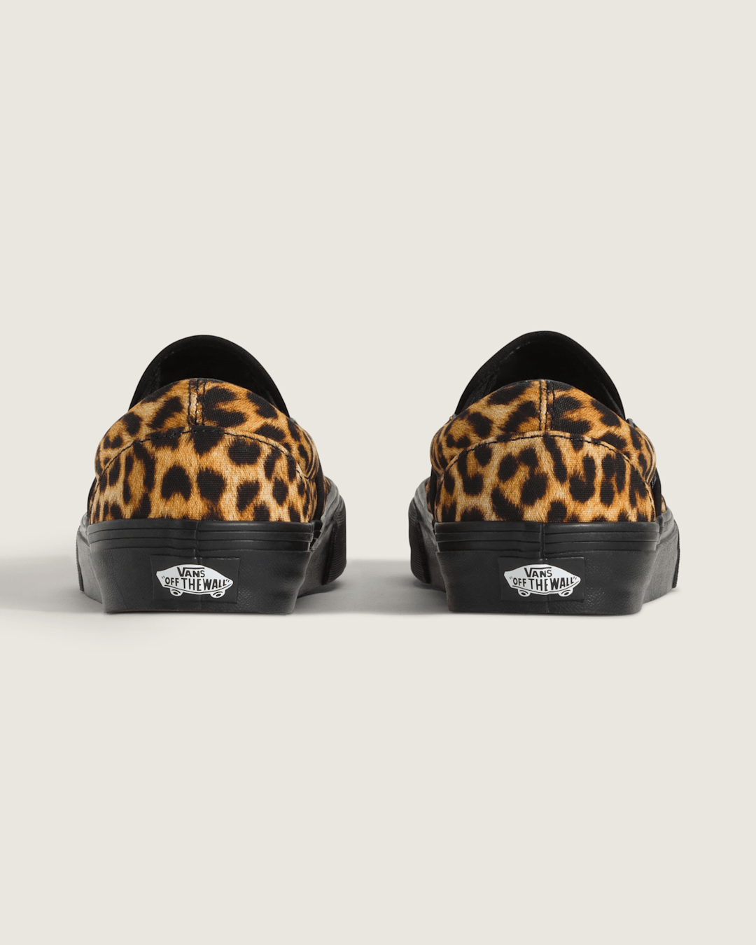 Sale Vans Classic Slip-On Shoe in Leopard Brown / Black