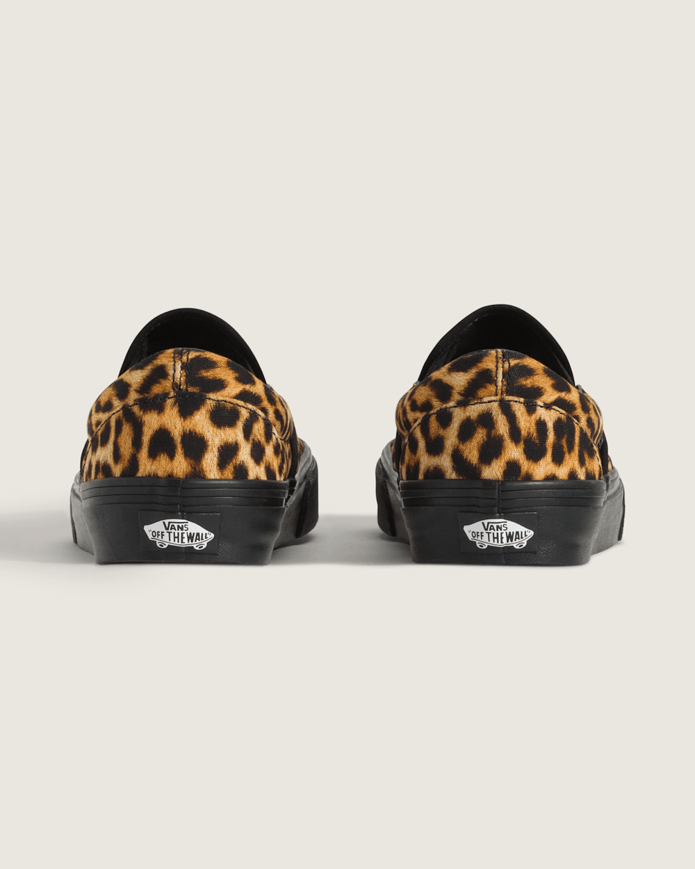 Sale Vans Classic Slip-On Shoe in Leopard Brown / Black