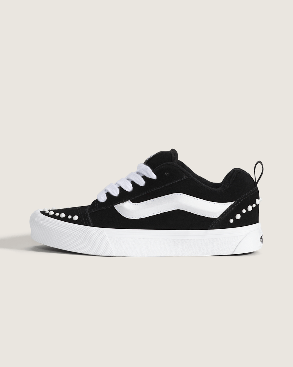 Sale Vans Knu Skool Shoe in Black