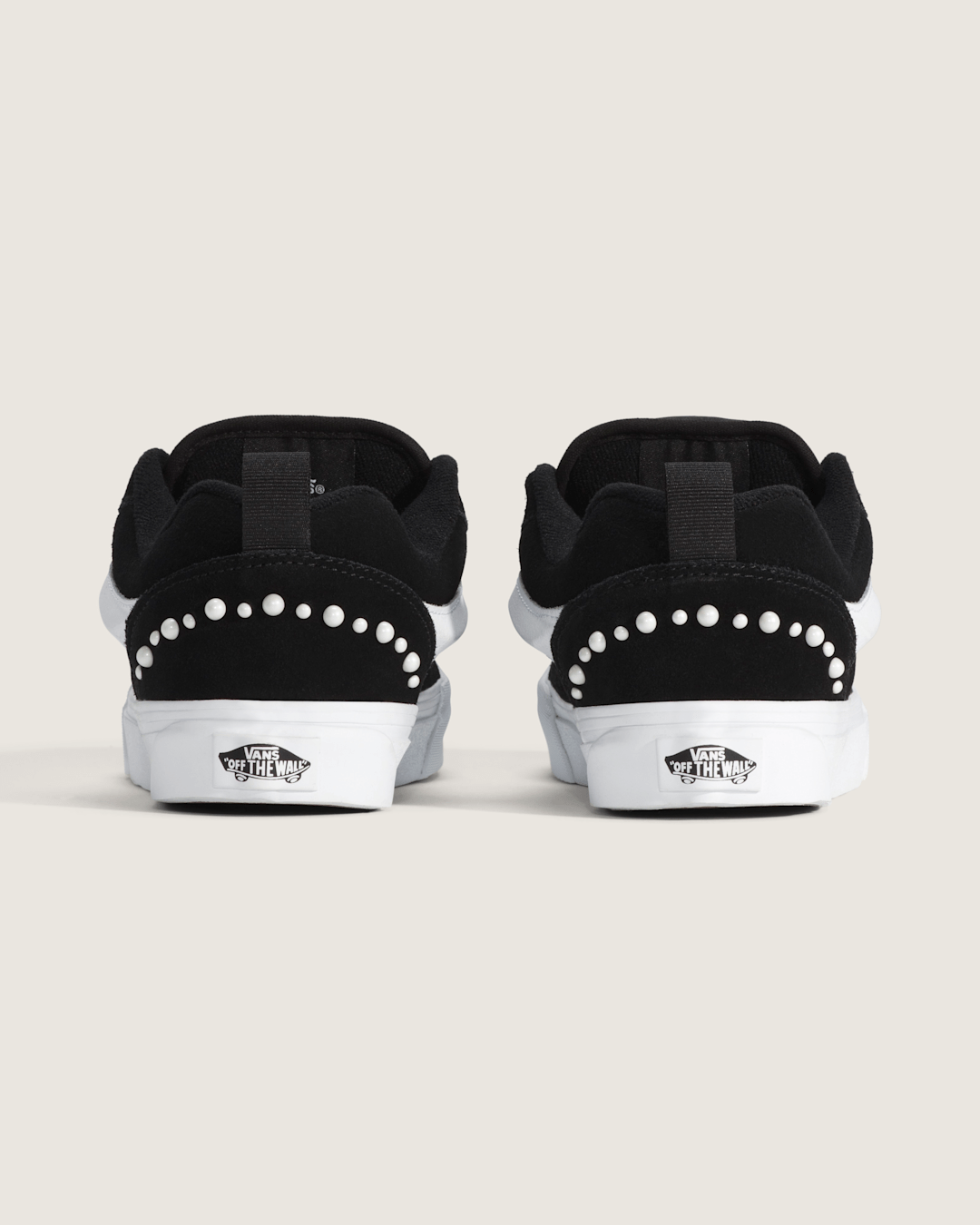 Sale Vans Knu Skool Shoe in Black