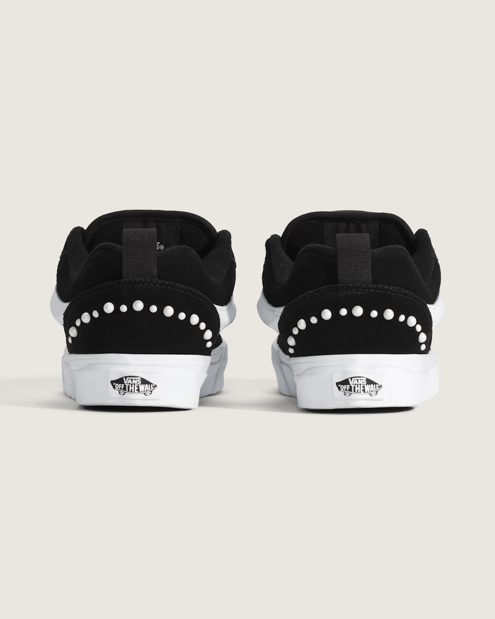 Sale Vans Knu Skool Shoe in Black