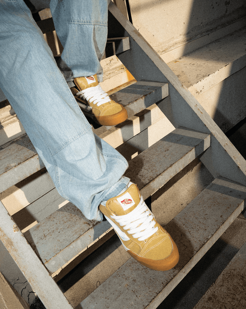 Sale Vans Knu Mid Shoe in Khaki Brown / Gum
